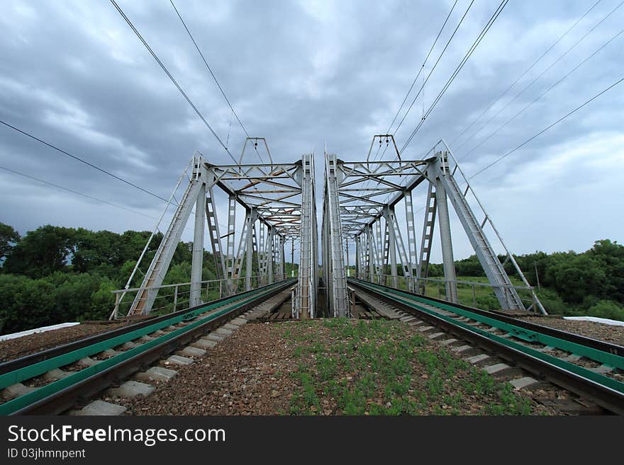 The railway bridge