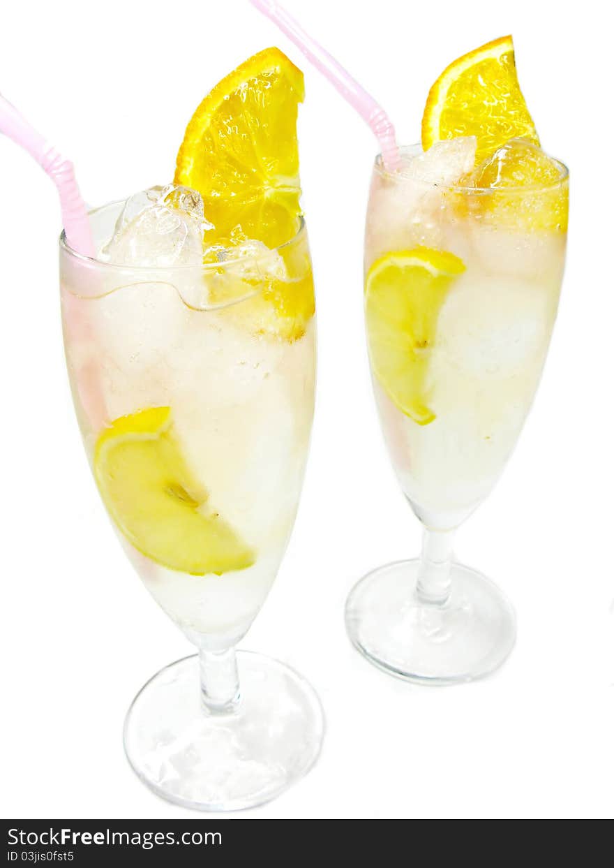 Alcoholic Cocktail Drinks With Lemon