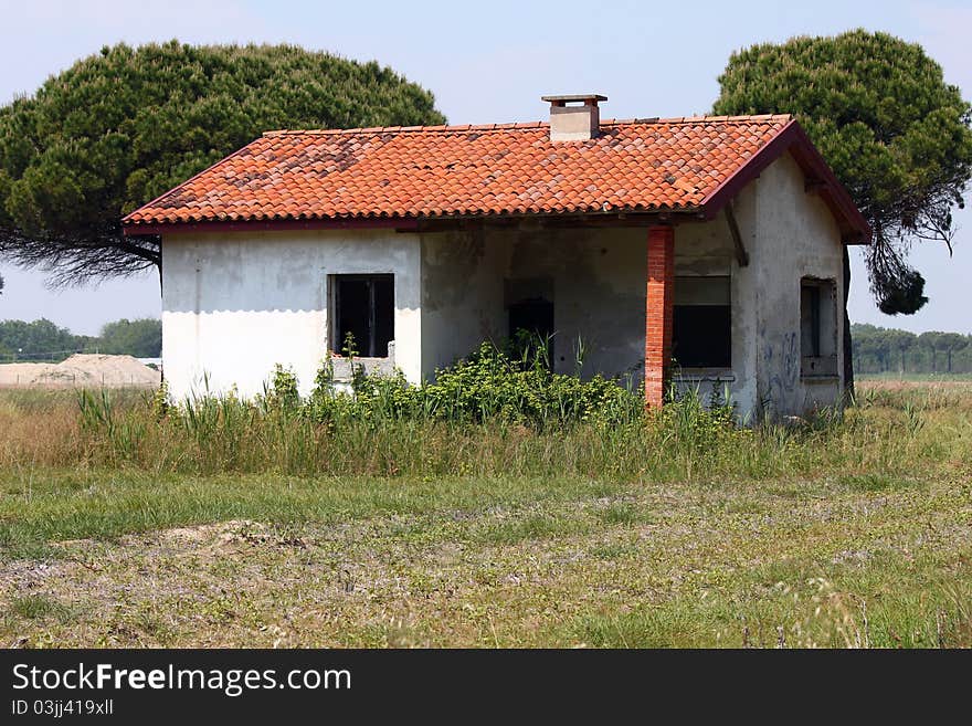 A abandoned house amids the fields