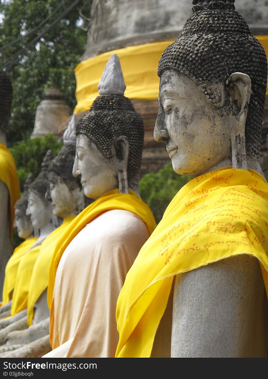 Row of Sitting Buddha Statue