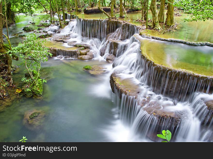 Huaymaekamin Waterfall