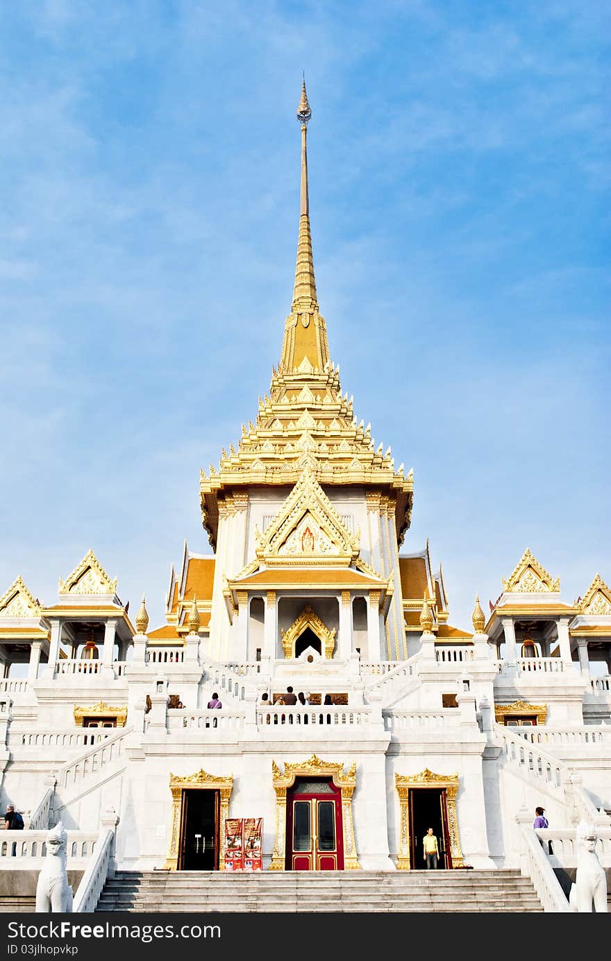 Wat Traimite Temple