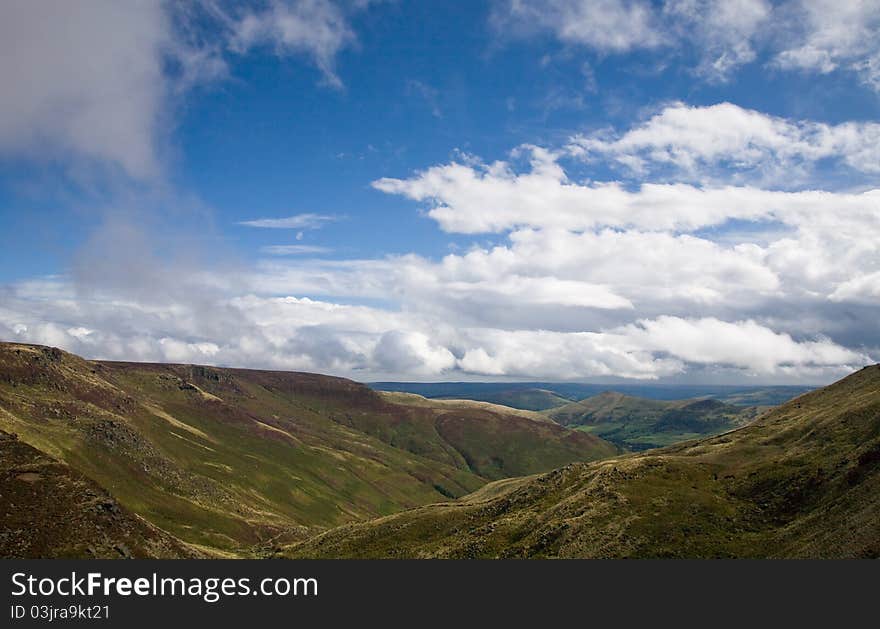 On Sunday day looking down the vally to Edale from the top of Kinder Scout. On Sunday day looking down the vally to Edale from the top of Kinder Scout