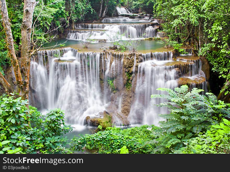 Huaymaekamin Waterfall