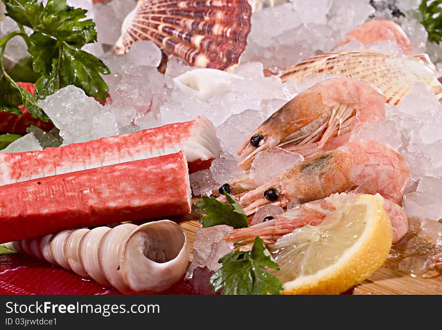 Seafood with ice