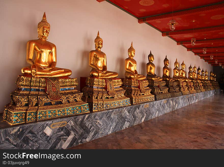 Monk Statues at Wat Pho