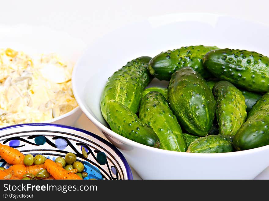 Healthy vegetarian snack: cucumbers, carrots, peas