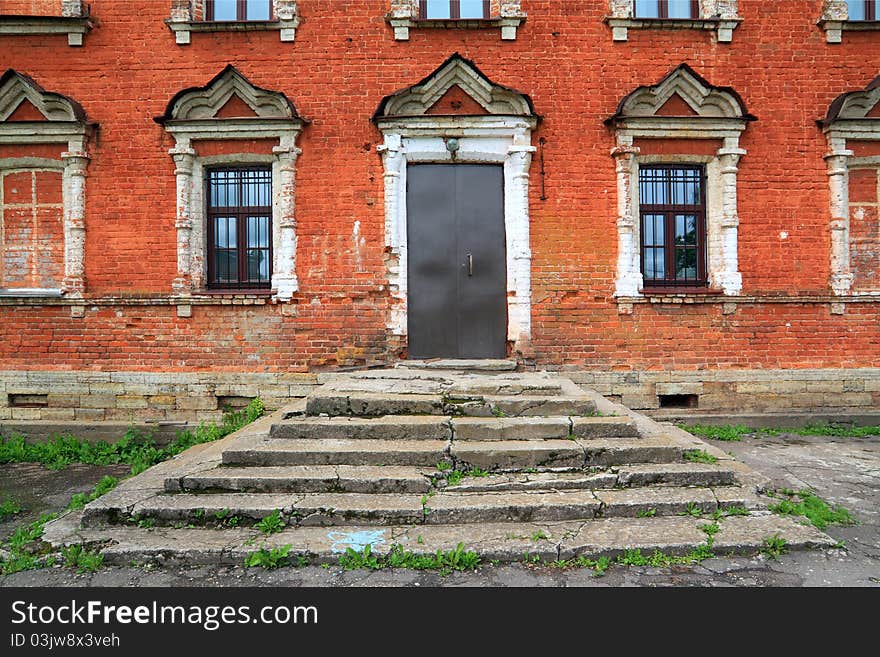 Crackinged stairway