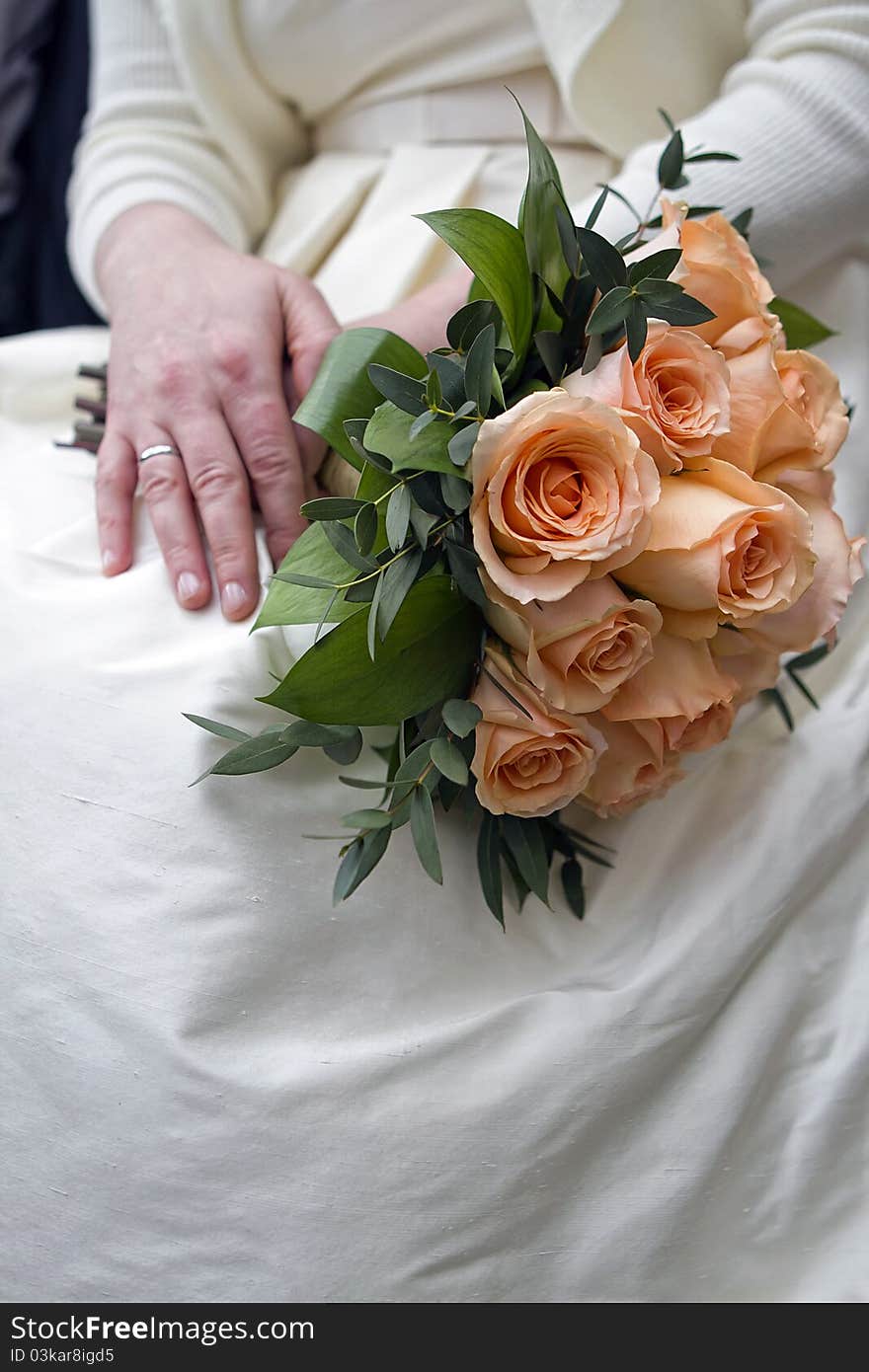 An image of a bride's soft and romantic details. An image of a bride's soft and romantic details