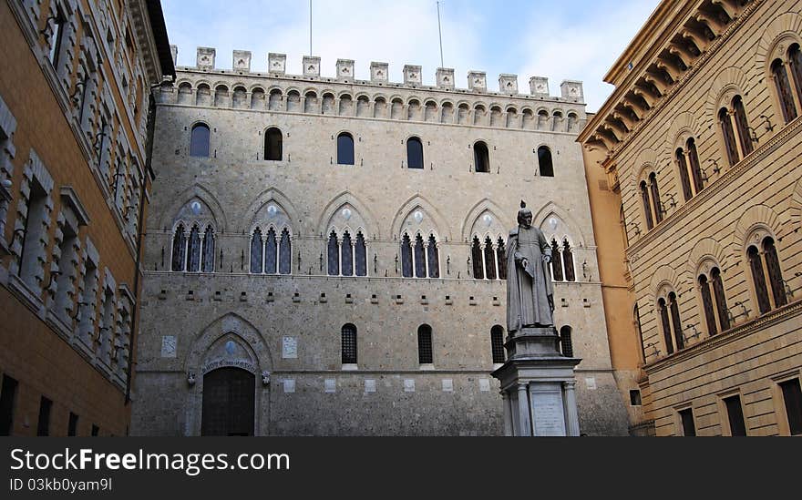 Photos of the beautiful city of Siena in Tuscany