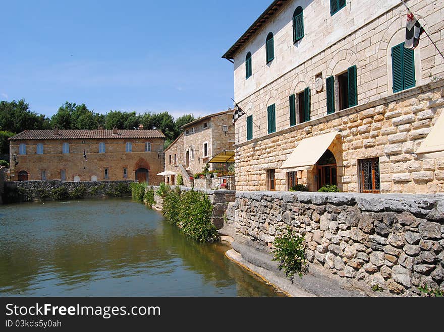 Bagno vignoni, visitatat Tuscan city