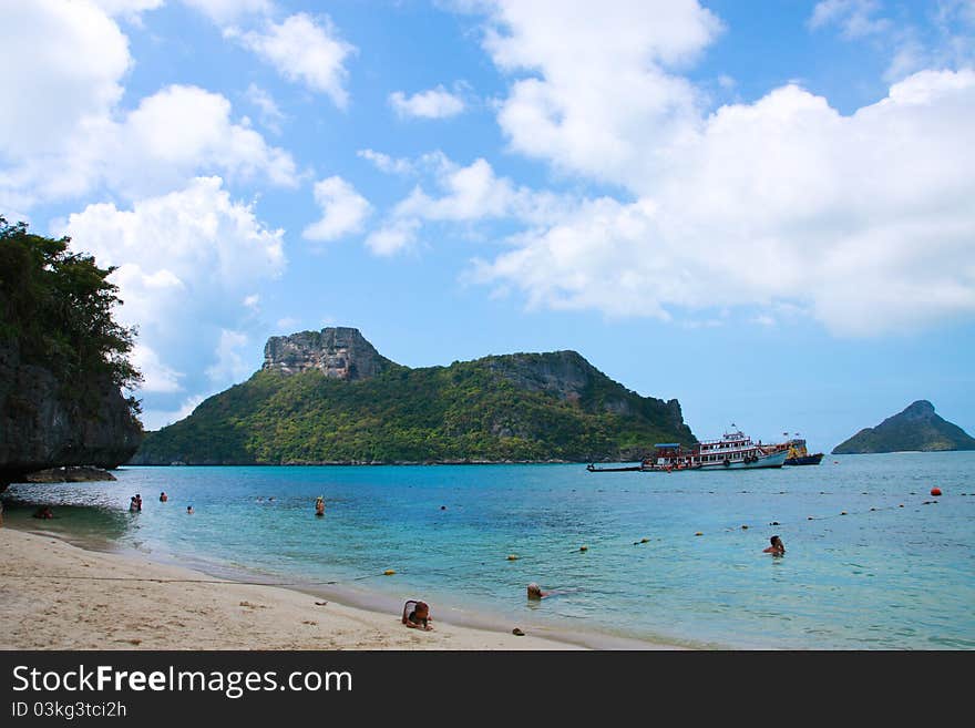 Relaxing at  ang-thong marine nation park