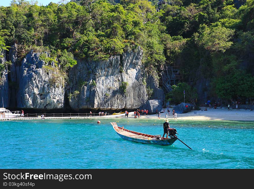 Transfer  at  ang-thong marine nation park