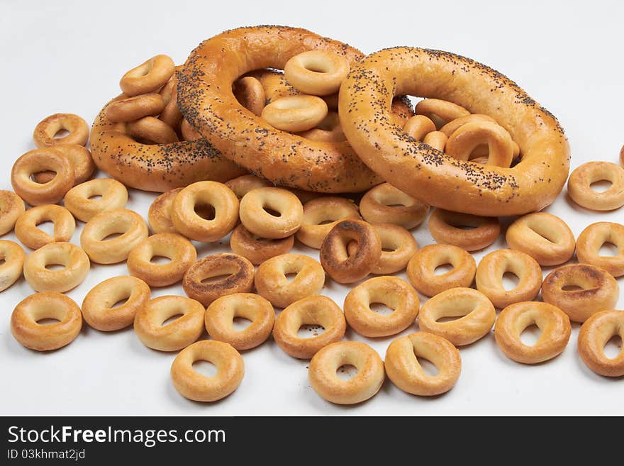 A lot of delicious bagels.