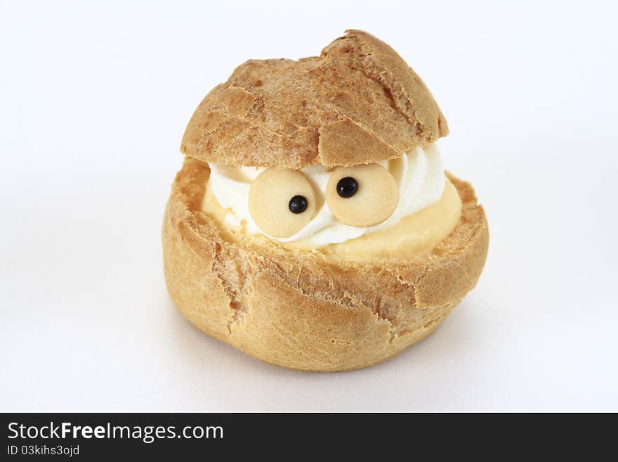 A vanilla choux cream, a perfect treat for a jolly day. A vanilla choux cream, a perfect treat for a jolly day.