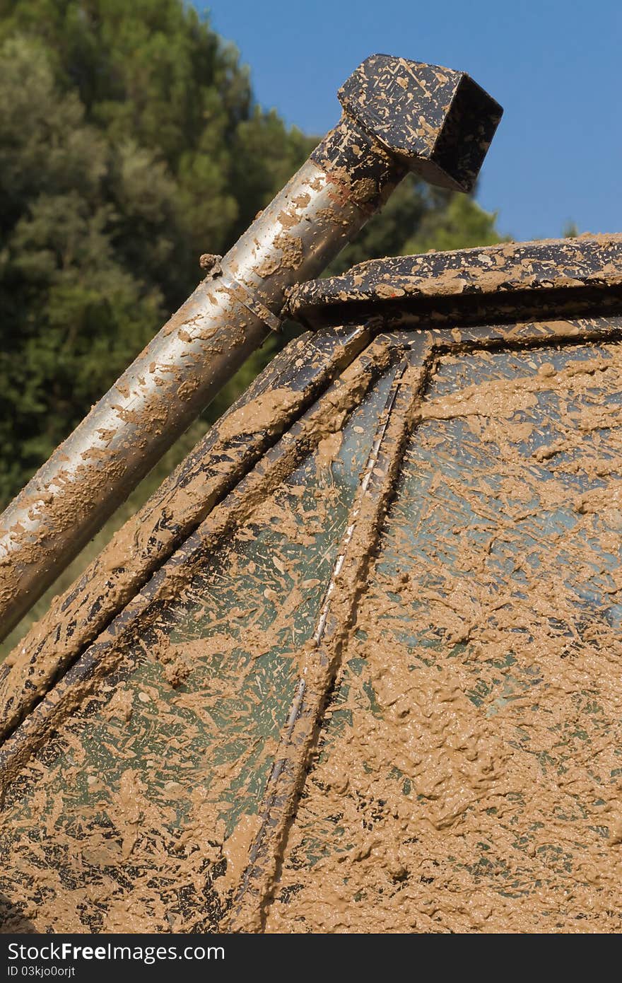 Air intake of an SUV on a dirt track