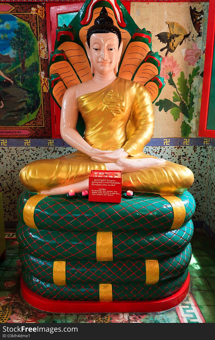 Buddha at the Thai temple Wat Chayamangkalaram