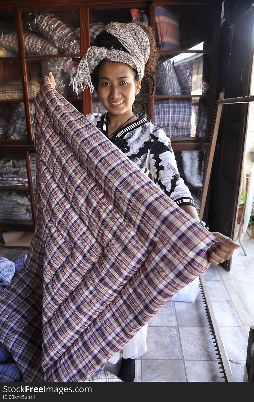 Asian women from Thailand dreadlock hair, skin, instead of a comfortable posture. Asian women from Thailand dreadlock hair, skin, instead of a comfortable posture.