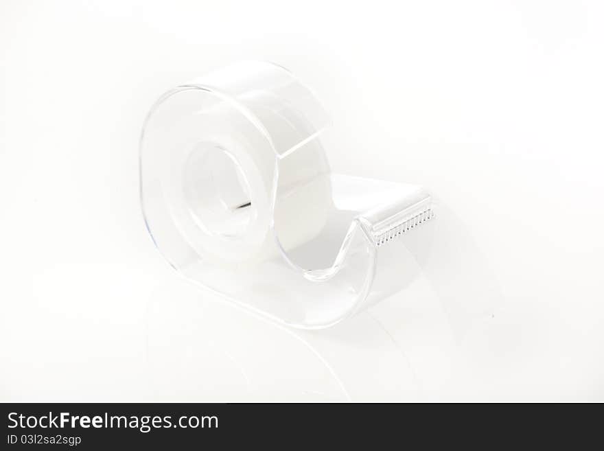 Clear tape dispenser