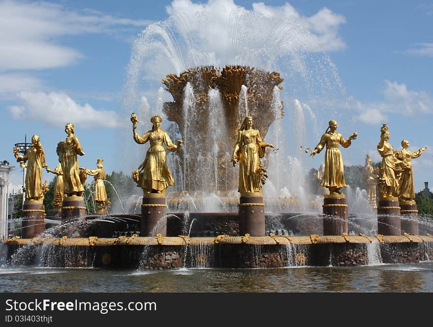 Fountain Friendship of Peoples at the  All-Russian Exhibition Center in Moscow