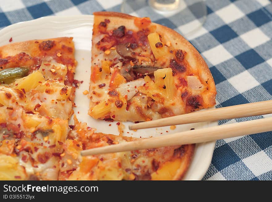 Freshly Baked Cheese Pizza