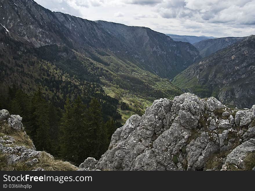 Tara s canyon viewed from Curevac