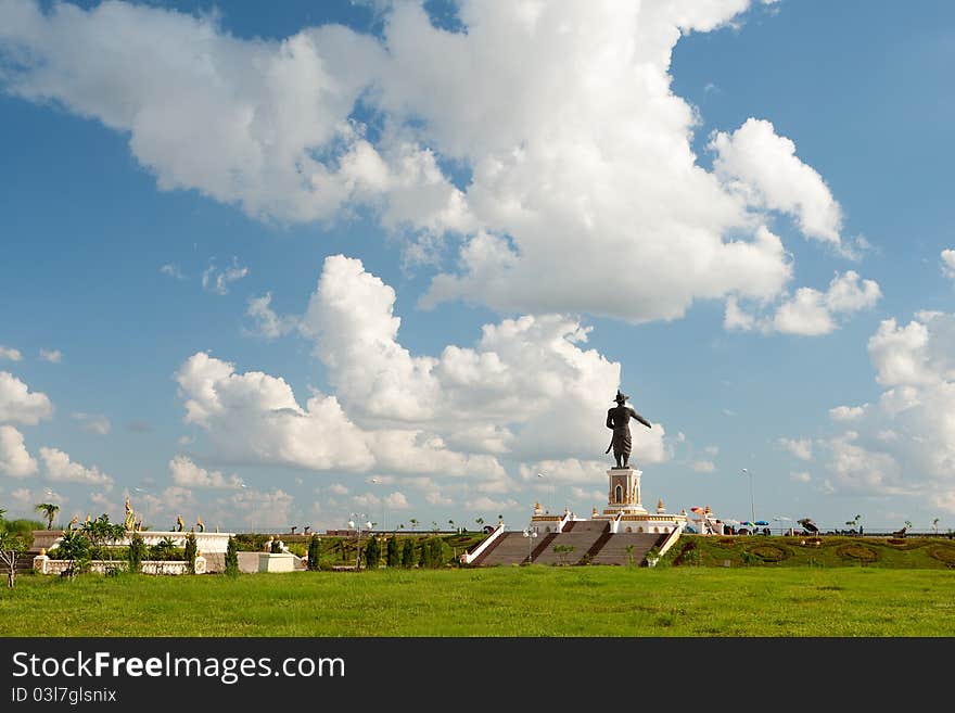 Vientiane, statue of Fa Ngum at the riverbank of mekong