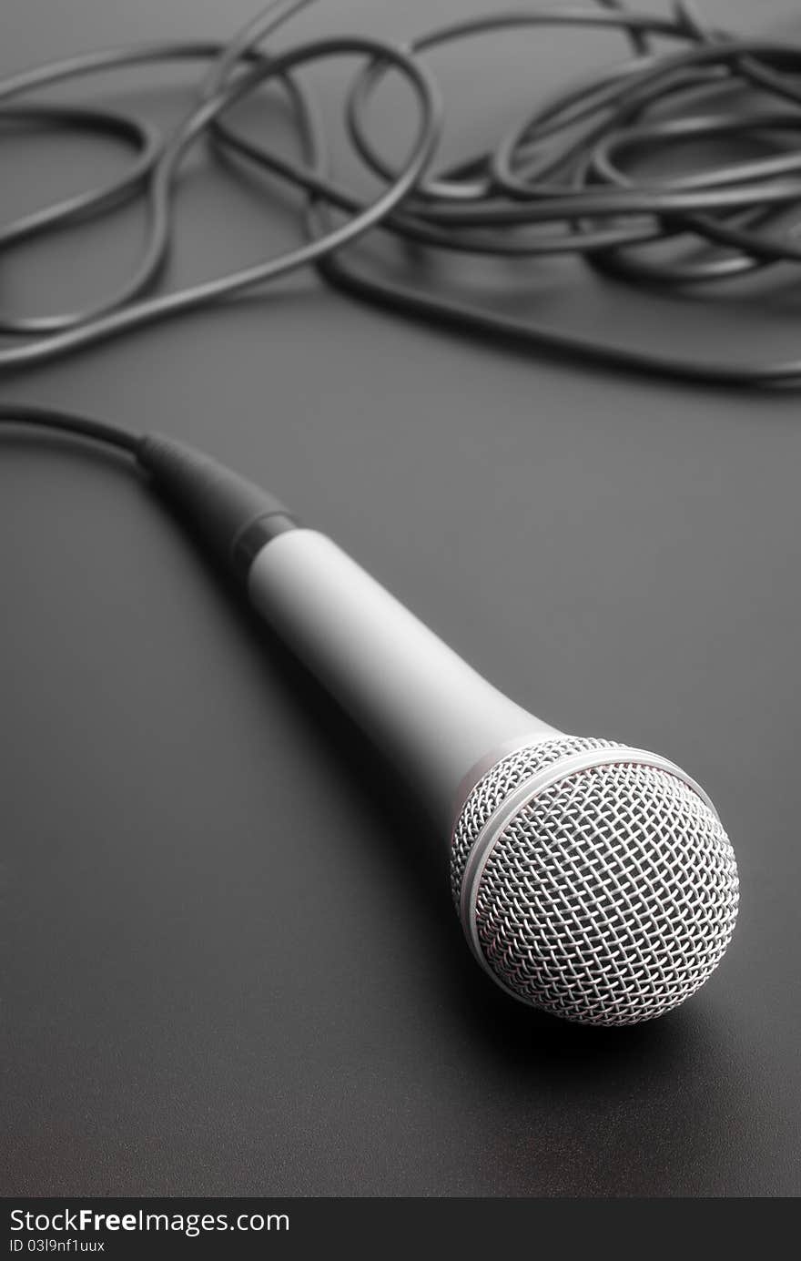 Microphone