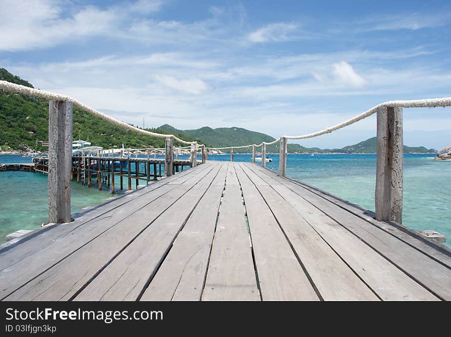 Landscape of nangyuan island of the clear ocean, clear sky , and activity.