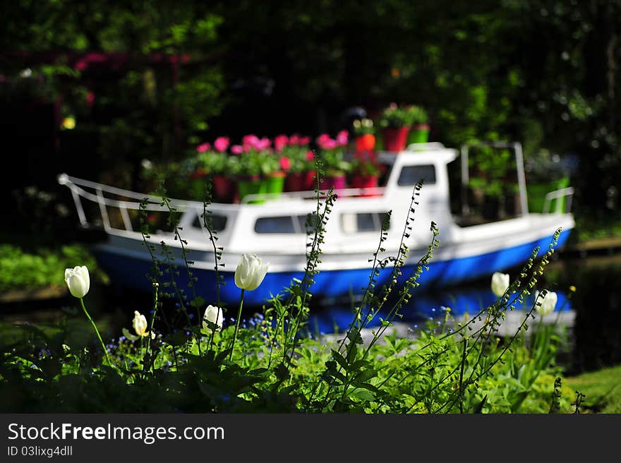 Flower boat in keukenhof, netherlands