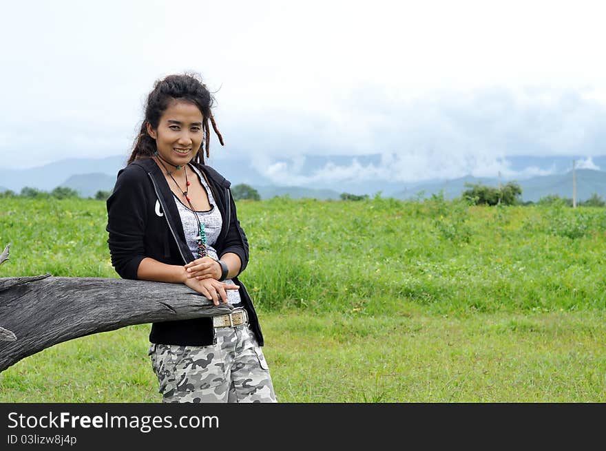 Asian women dreadlock hair, skin, instead of a comfortable posture. Asian women dreadlock hair, skin, instead of a comfortable posture.