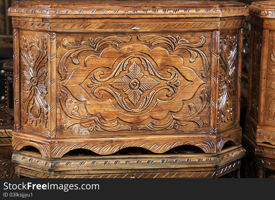 Anatolian wooden trunk