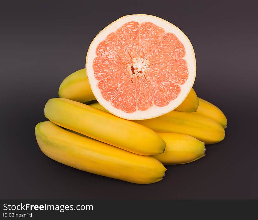 Grapefruit and banana