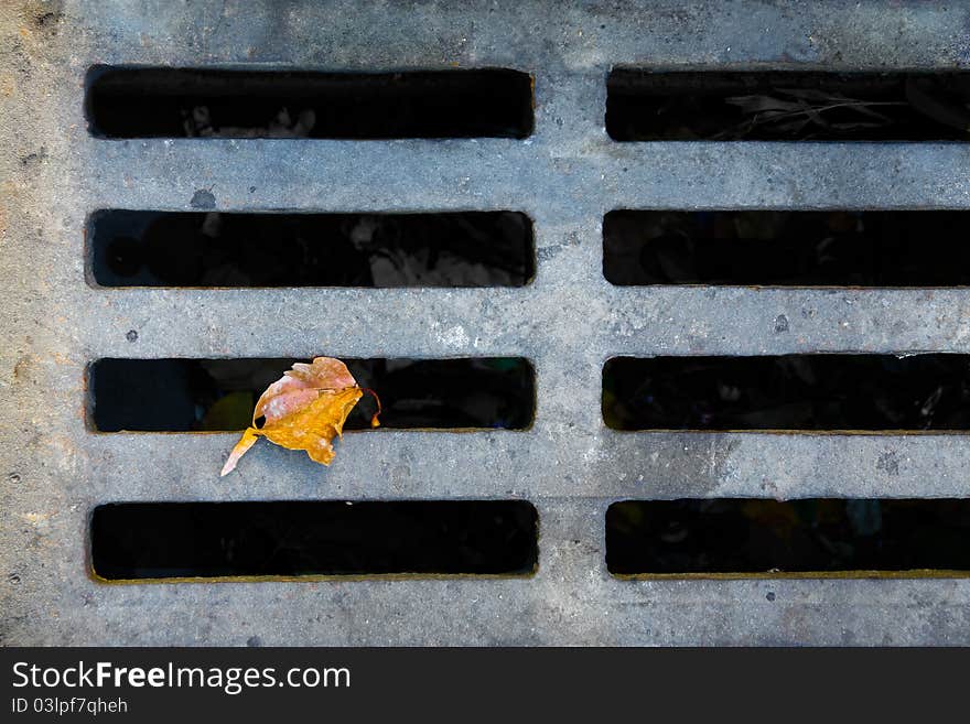 A dry stormdrain