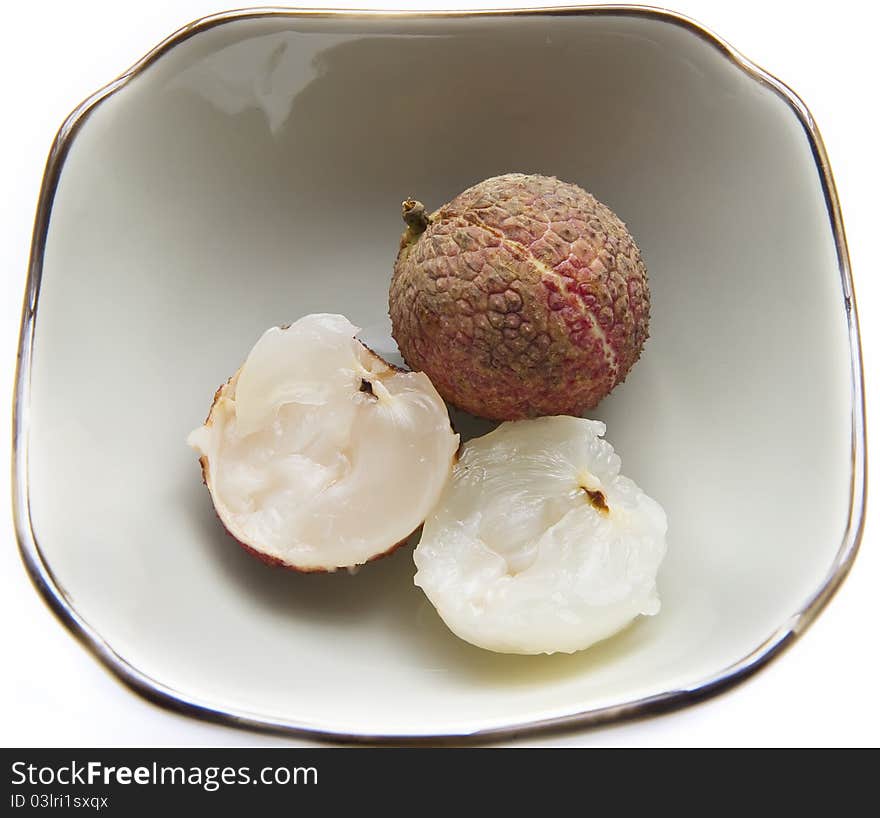 Seedless Litchi chinensis is a new species of lychees。This kind of litchi, smooth, sweet taste, more water。The lychee than normal mature litchi, make people very like a lychee。