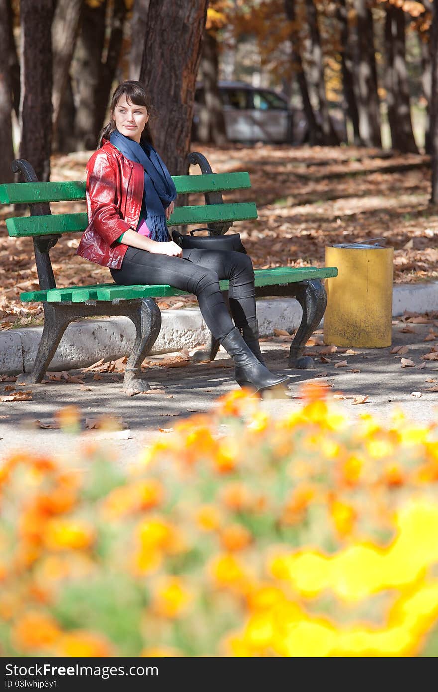 Beautiful young girl goes to the park