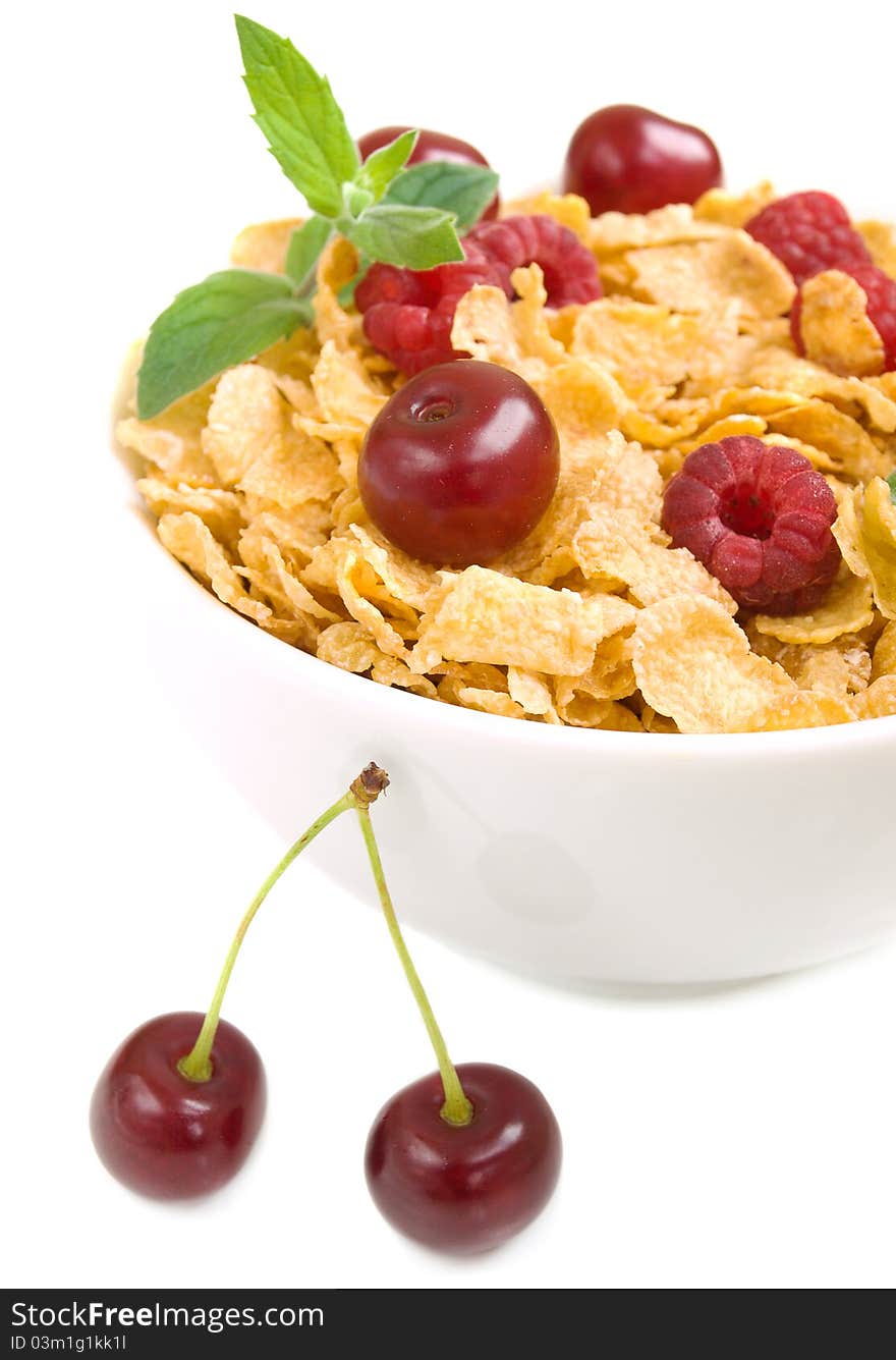 Corn flakes with berries