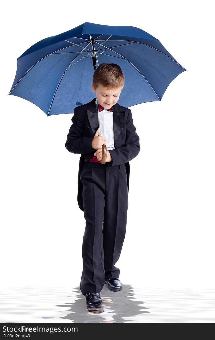 Foto-little boy with umbrella