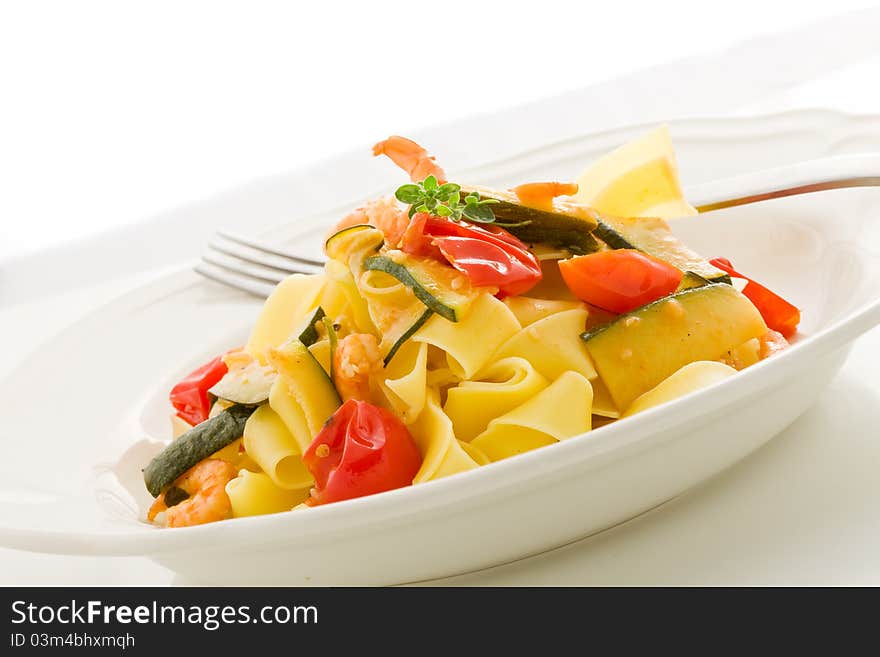 Pasta with Zucchini and Shrimps