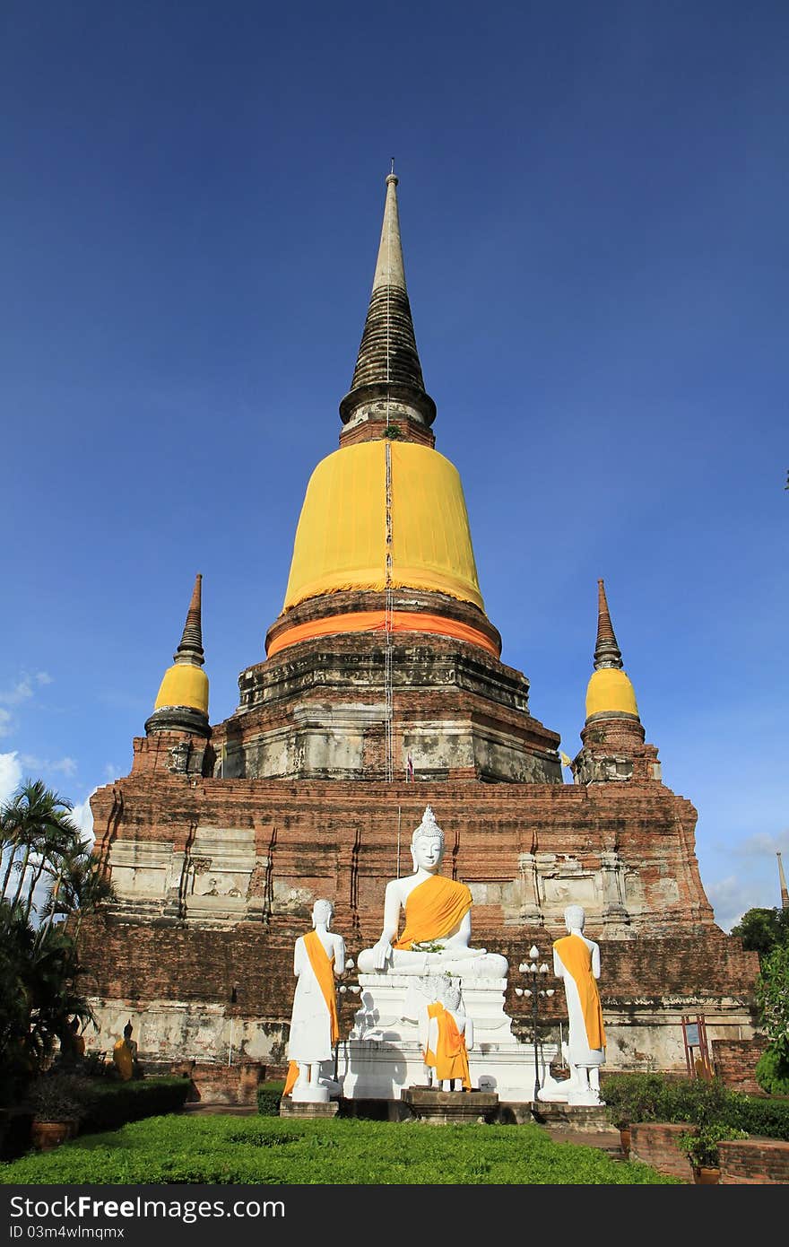 Pagoda at Wat Yai Chaimongkol, Ayuthaya, Thailand.