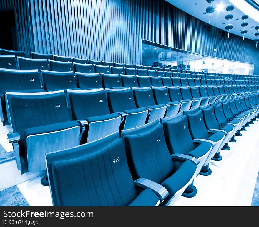 Modern theater, the audience seats neatly. Modern theater, the audience seats neatly