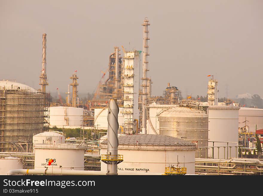 Gas refineries plants in thailand