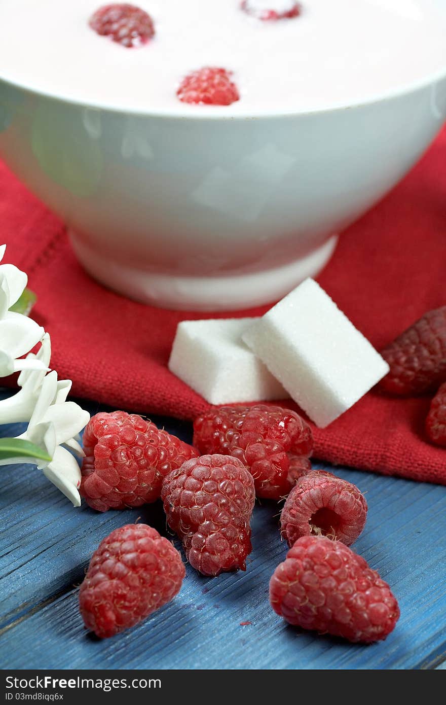 Raspberry with yogurt