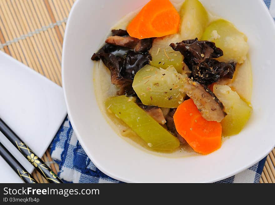 Mixed Vegetables Dish With Oriental Gravy