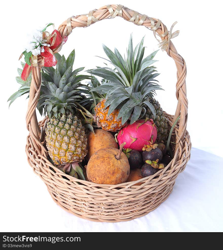 Thai fruit in the rattan basket