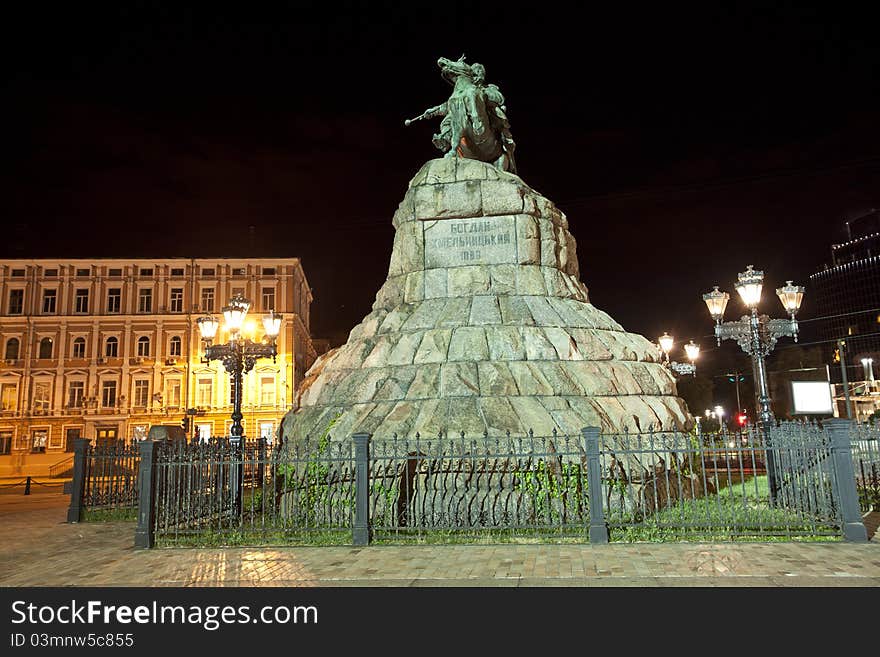 Bogdan Khmelnitsky statue