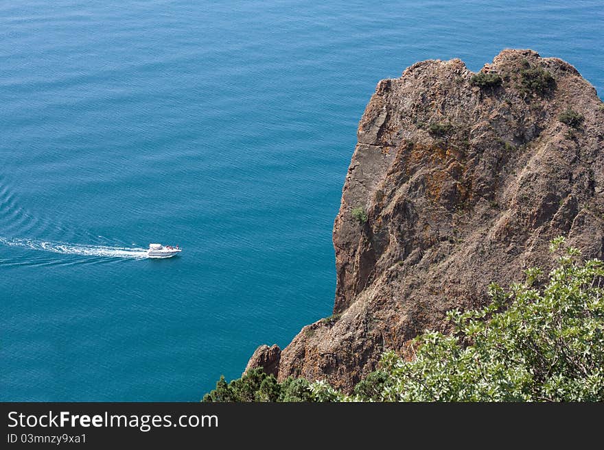 Photo cape on the bank of the black sea