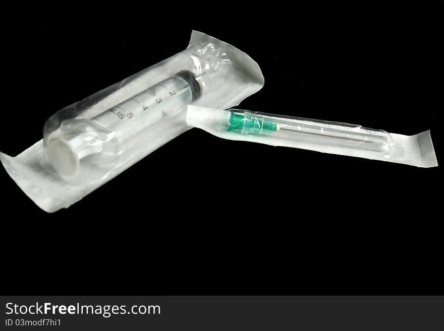 Packed syringe and needle