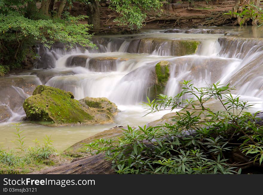 Muaklek waterfall