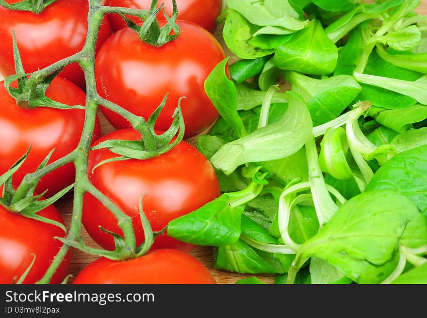 Tomatoes and lettuce